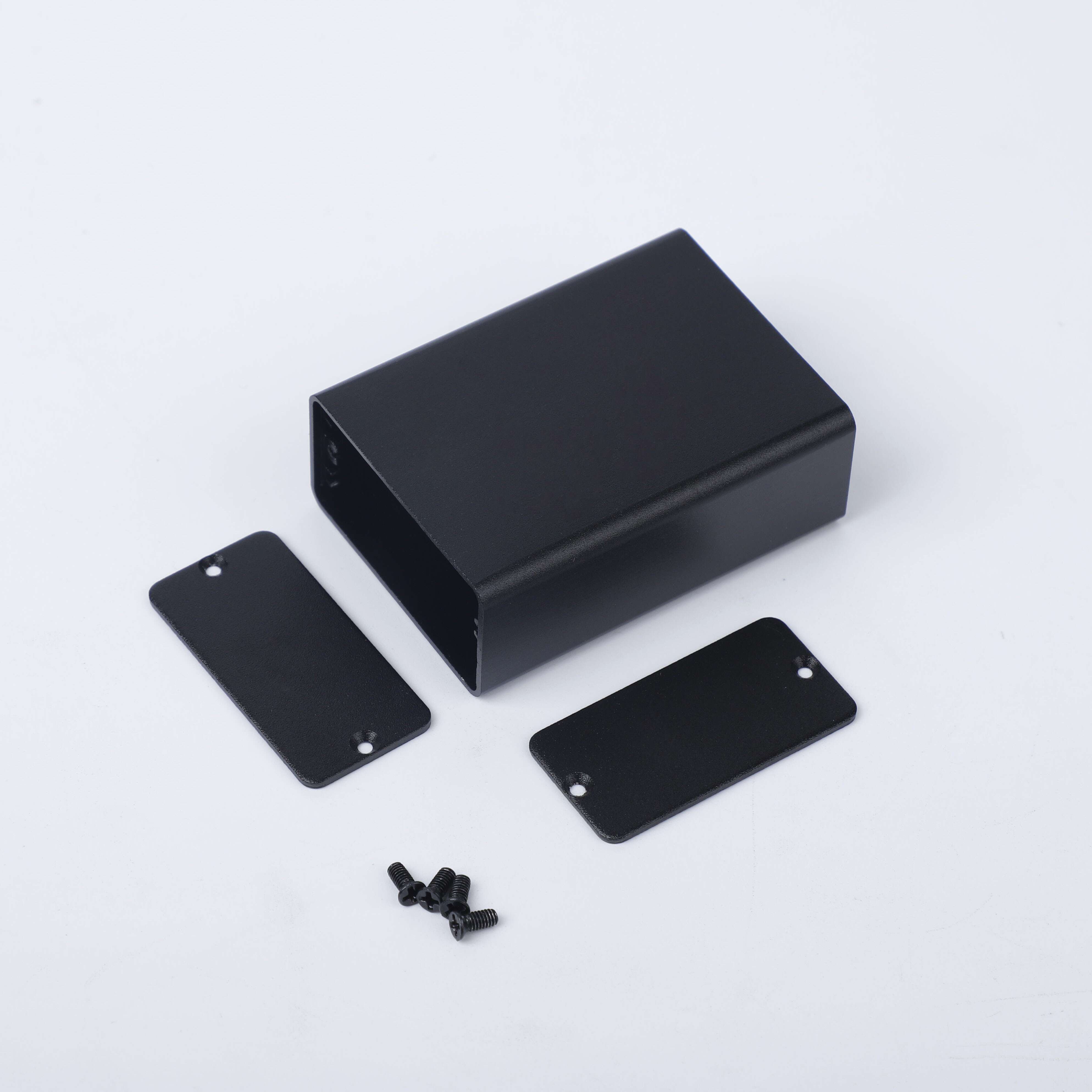 生產加（jiā）工鋁外殼,電源（yuán）控製器（qì）鋁外（wài）殼